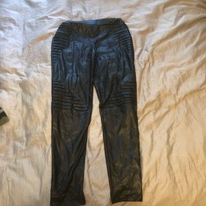Small Leather leggings